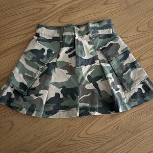 Trendy Camouflage Mini Skirt